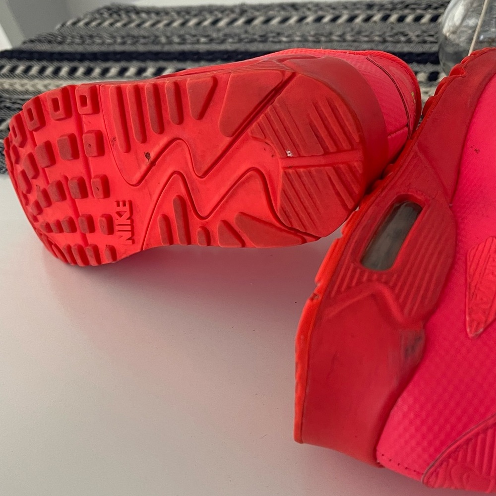 NIKE AIR MAX 90 - BRIGHT CRIMSON custom size 3.5 - Picture 4 of 6